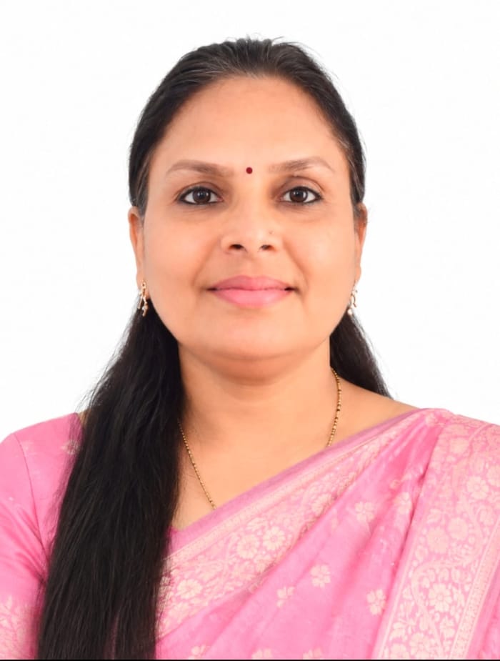 Sejalben M. Prabhakar, Teacher
